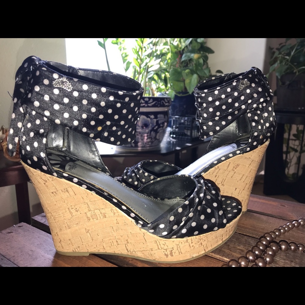 Polka dot wedges.